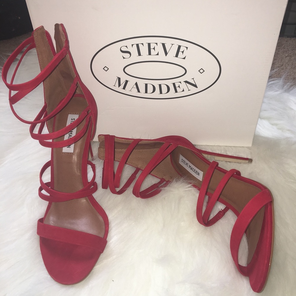 Steve Madden Sandals .